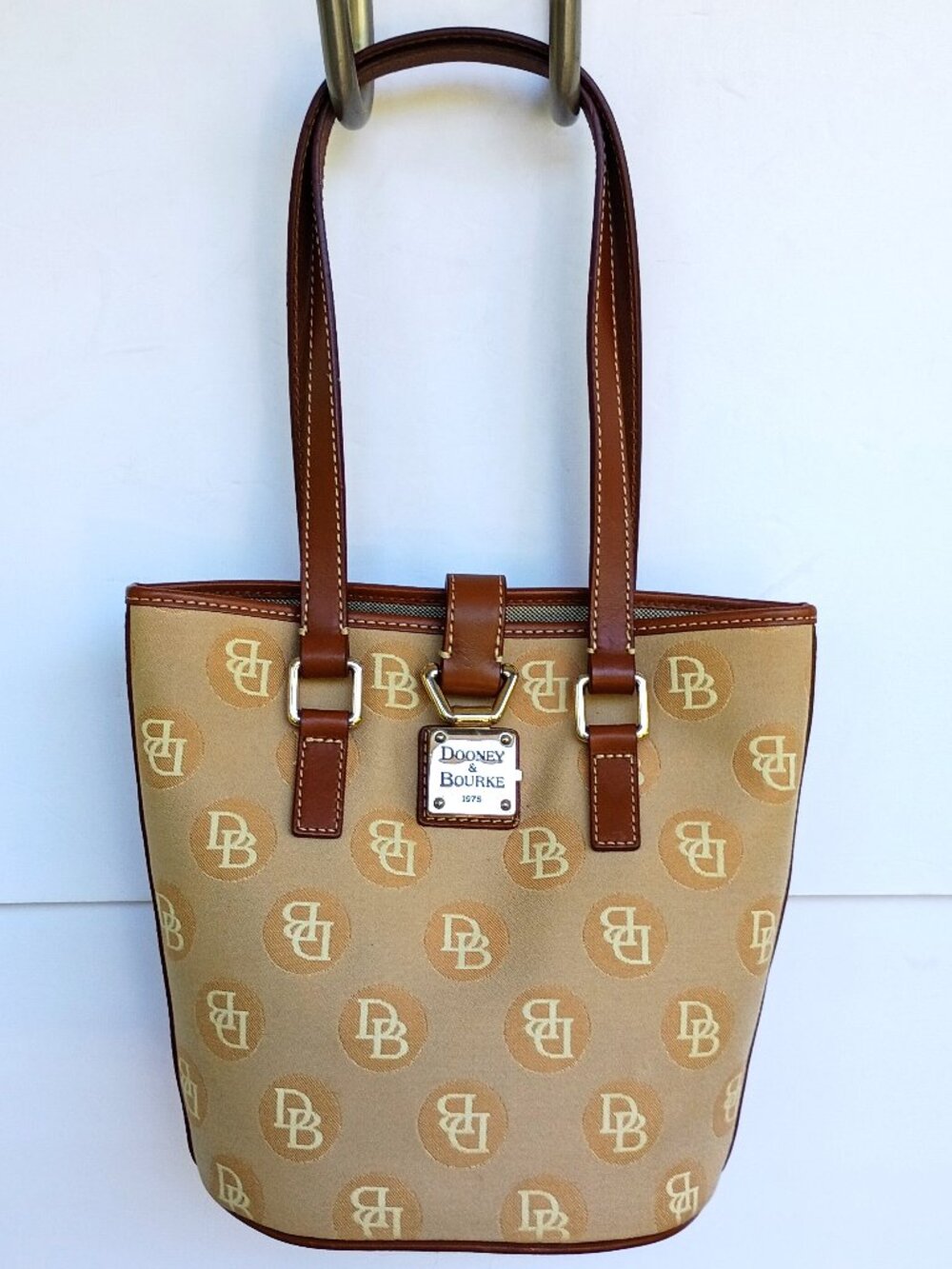 Dooney & Bourke  Boho Tan DB Logo Canvas Bucket Tote Shoulder Bag EUC